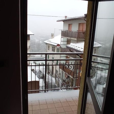 Casa Lily Apartment Lombro Екстериор снимка